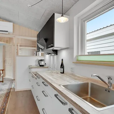 Сasa de vacaciones 3 Bedroom Lovely In