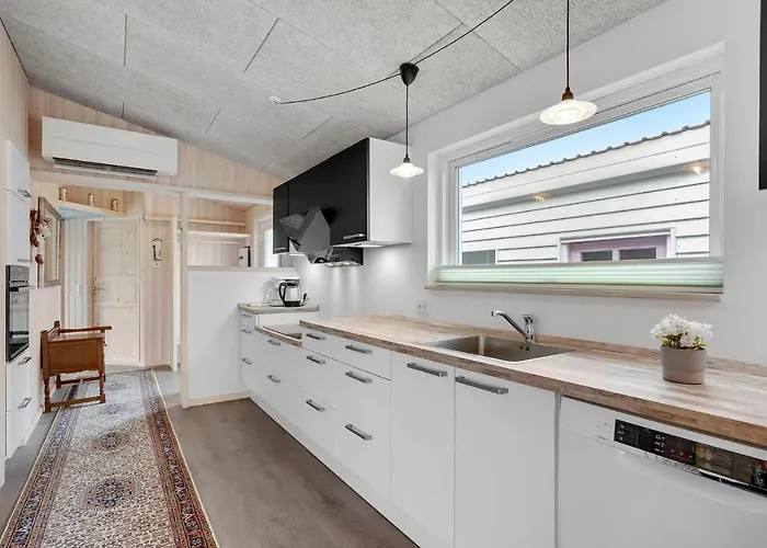 3 Bedroom Lovely In