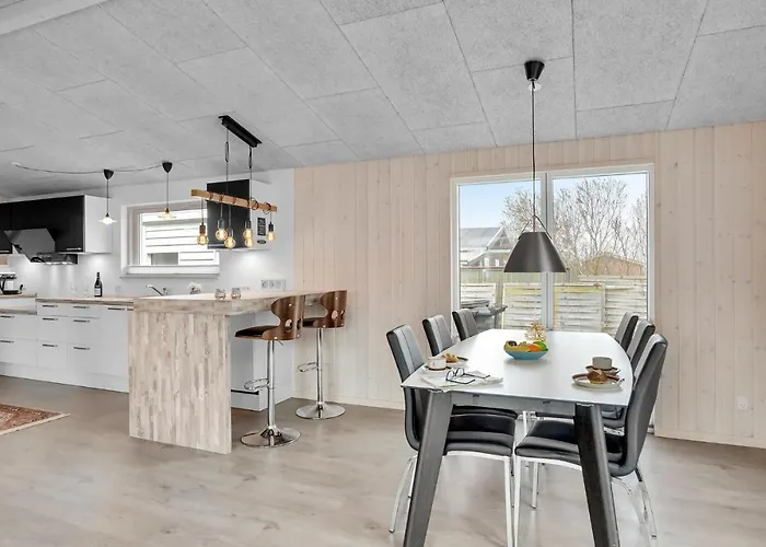 Feriehus 3 Bedroom Lovely In *